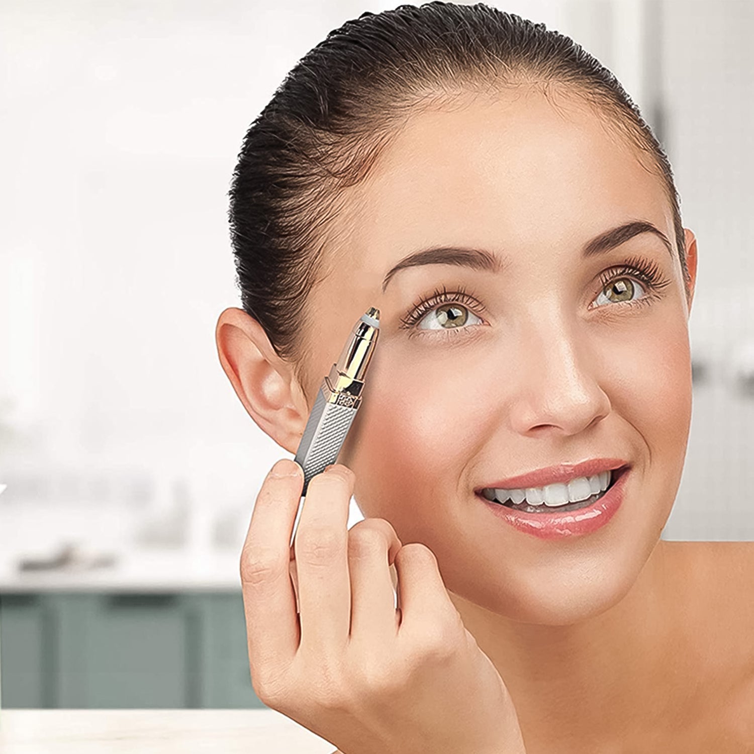 2-in-1 Eyebrow Razor & Facial Hair Remover - Painless Precision Shaver