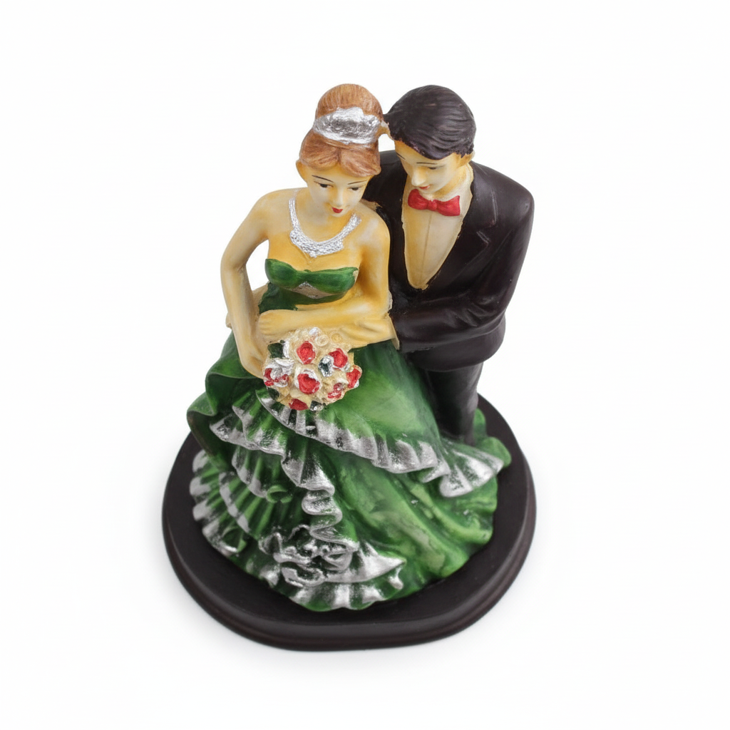 Handcrafted Loving Couple Statue - Premium Romantic Showpiece | Perfect Valentine & Anniversary Gift